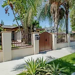 Cozy Home With Pool And Jacuzzi Minutes From Universal Studios