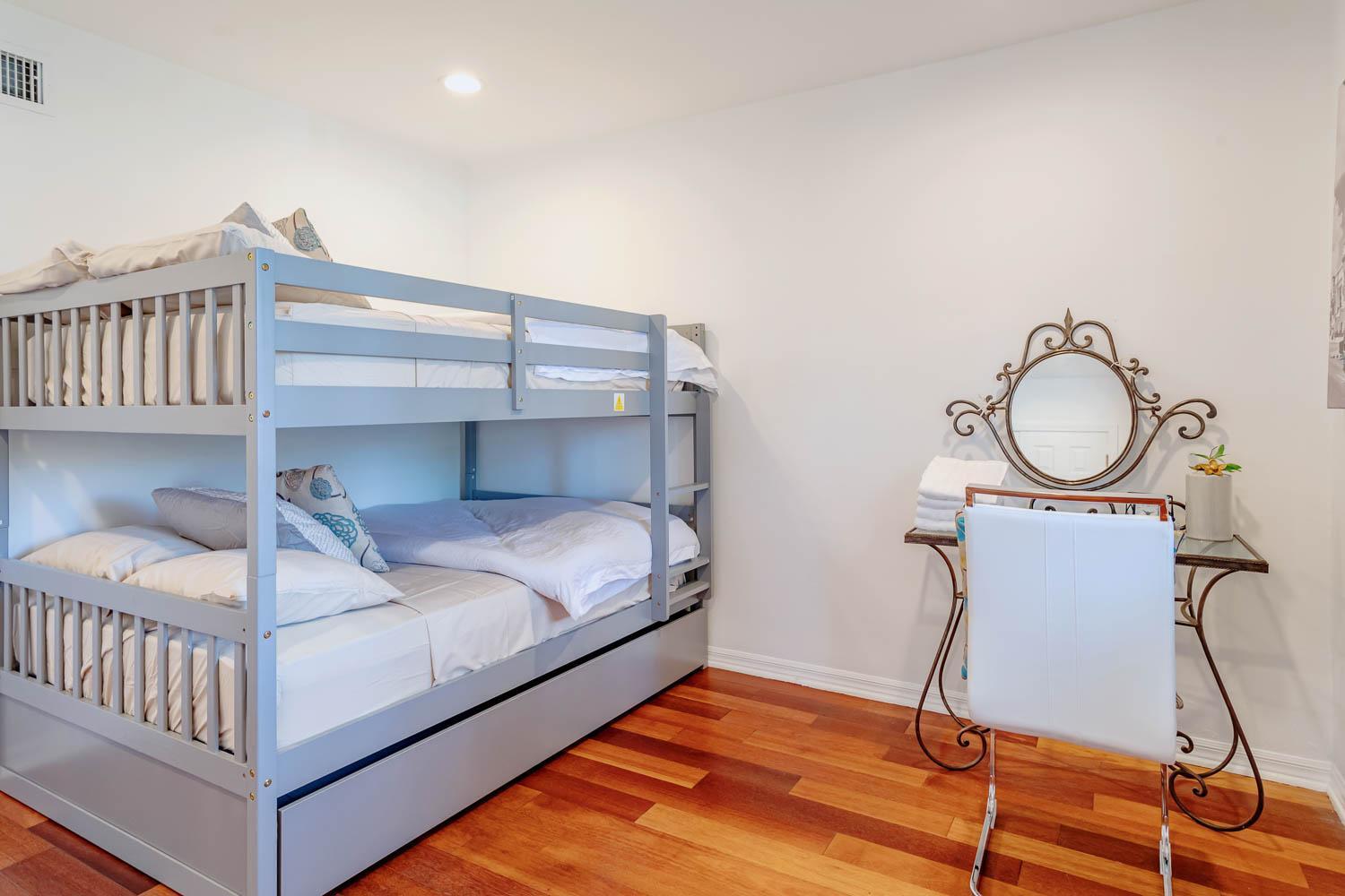 Cozy With Pool And Jacuzzi Minutes From Universal Casa vacanze Los Angeles